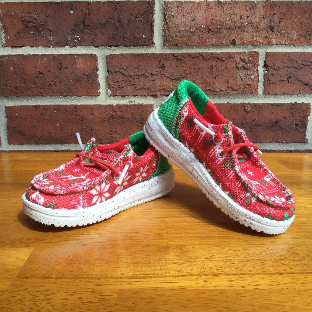 New Hey Dudes Christmas Shoes Size Toddlers Size 7